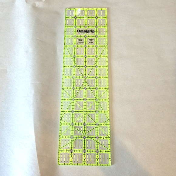 Omnigrip by Omnigrid Non-Slip Ruler 4" x 14" Quilting Sewing Crafting RN14 - Picture 1 of 8